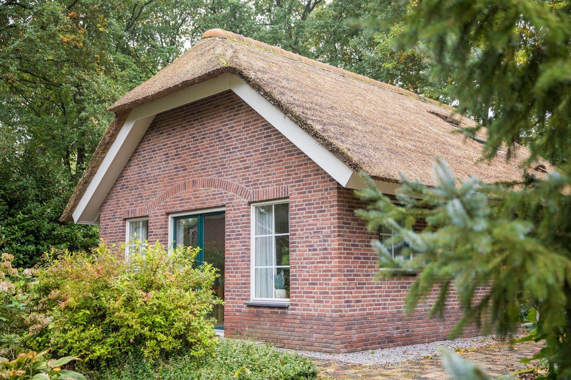 Roompot Landgoed Het Grote Zand Hooghalen 외부 사진