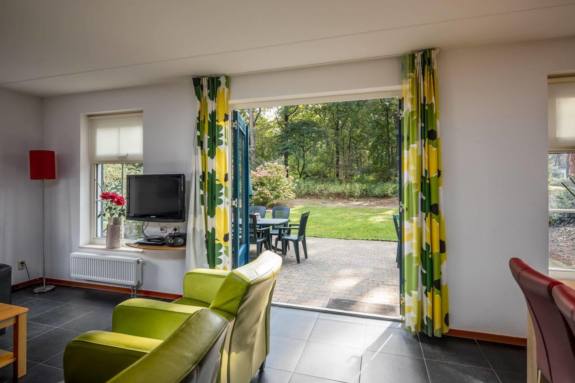Roompot Landgoed Het Grote Zand Hooghalen 외부 사진