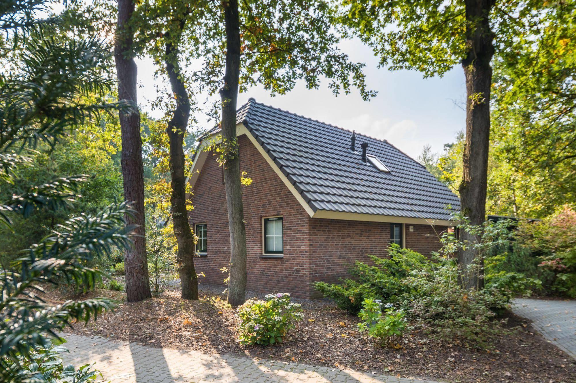 Roompot Landgoed Het Grote Zand Hooghalen 외부 사진
