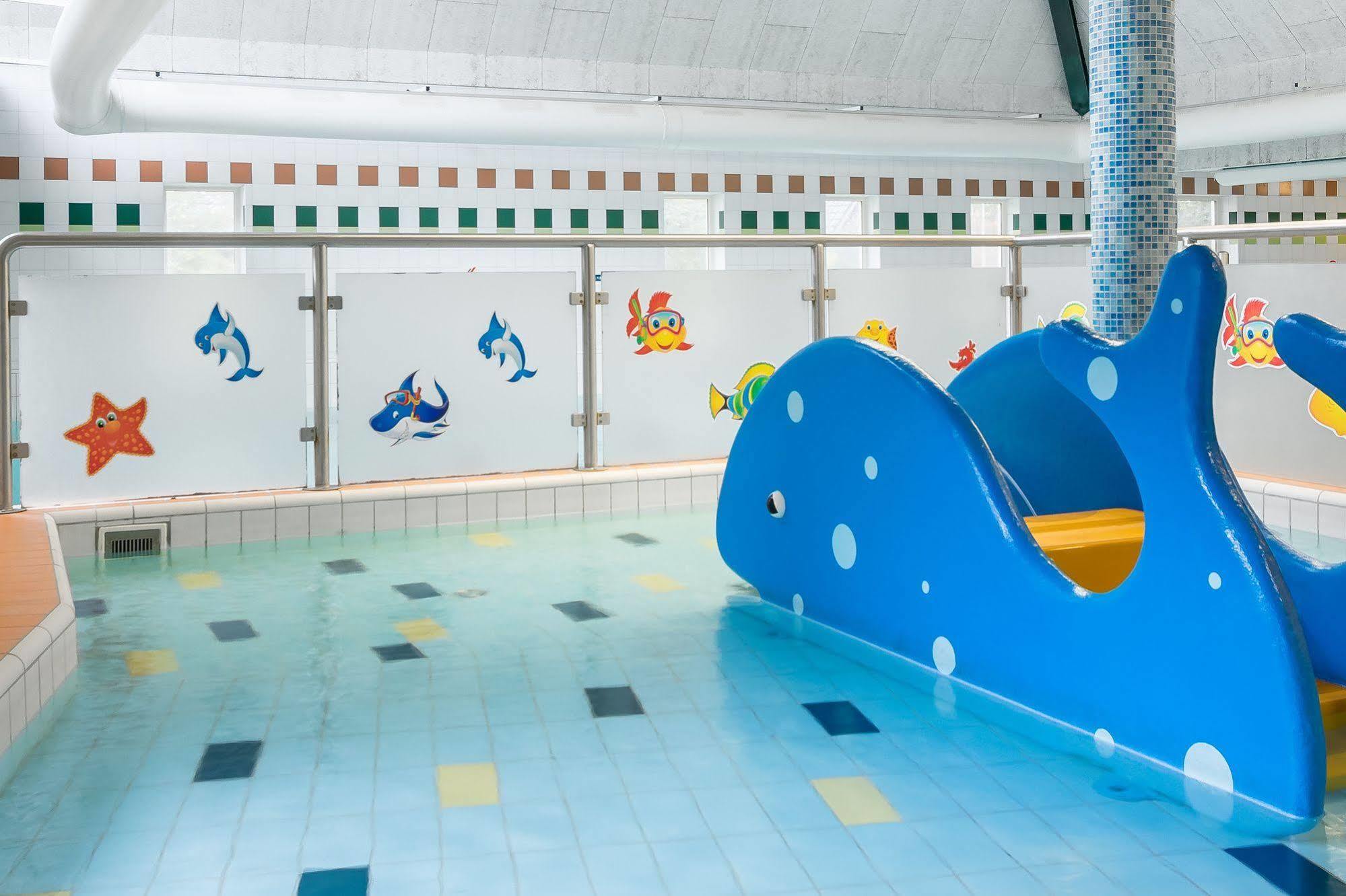 Roompot Landgoed Het Grote Zand Hooghalen 외부 사진